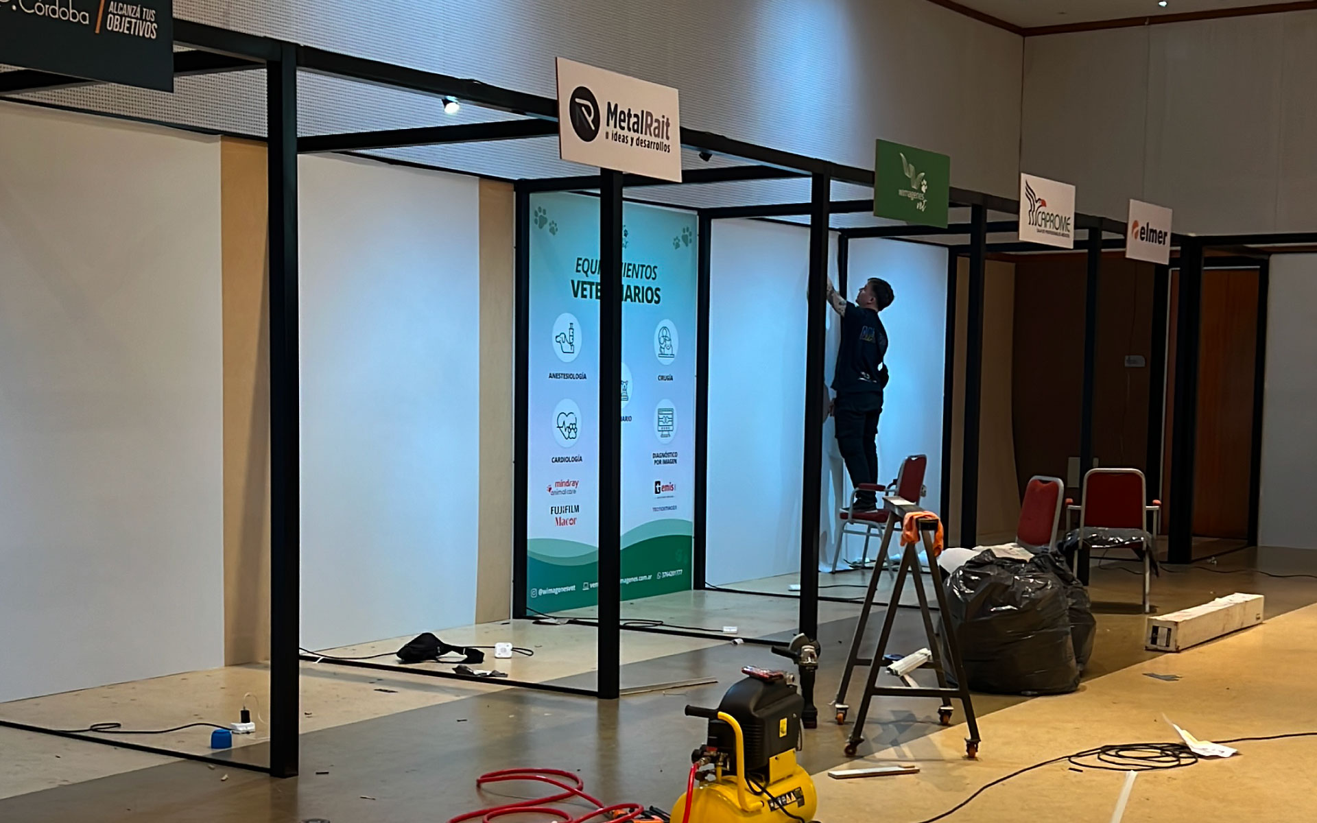 grupo Manonu Stands